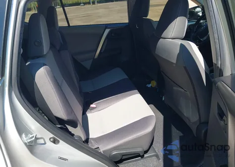 2013 Toyota Rav4 Xle z USA, uszkodzony, nr VIN JTMRFREV8D5003428